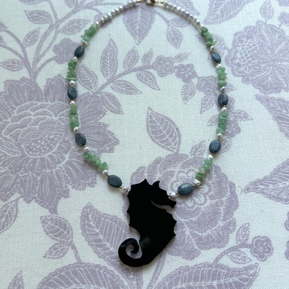 VTG Lee Sands Seahorse Abalone Pearl Semi-precious stones Necklace - Picture 6 of 6